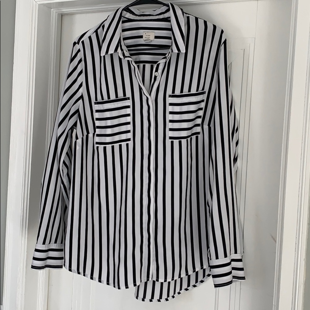 Striped long sleeved float blouse